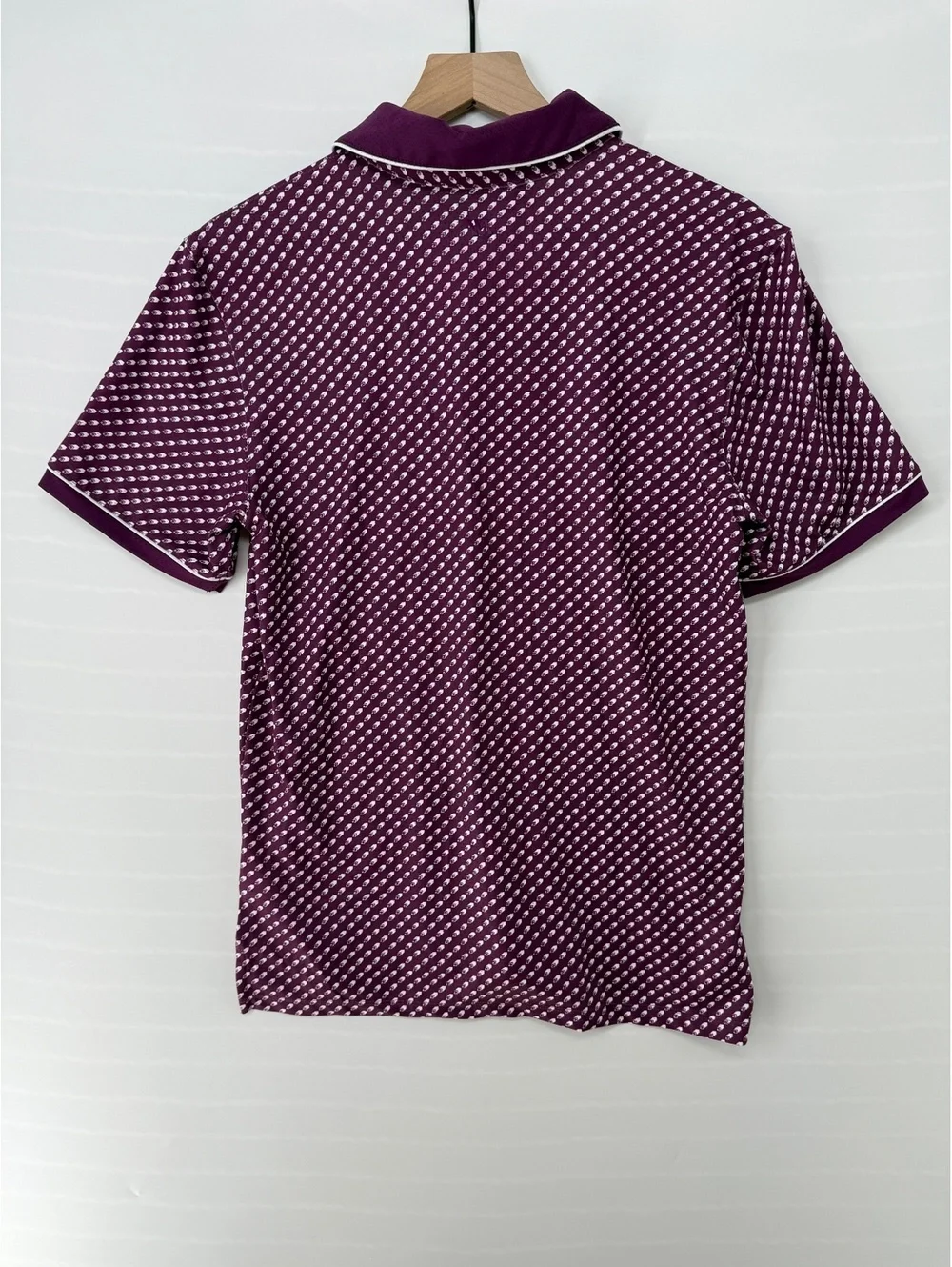 Men’s S Contrast Printed Golf Polo Black Cherry Roll Repeat NWT $68